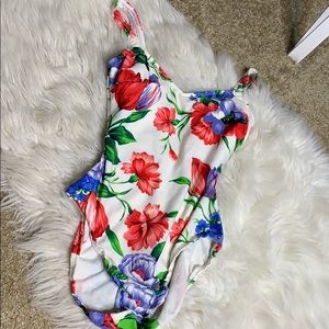 LA Blanca | Floral One Piece Bathing Suit